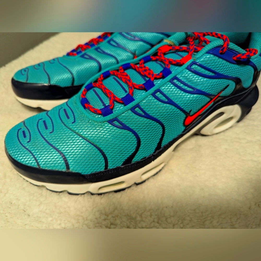 Nike Air Max Plus Discover Your Air Mens 12 Running Hyper Jade AV7940-30…